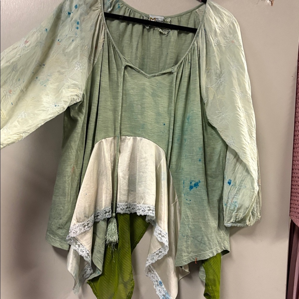 The Morgan Factory Green Lace Tunic
